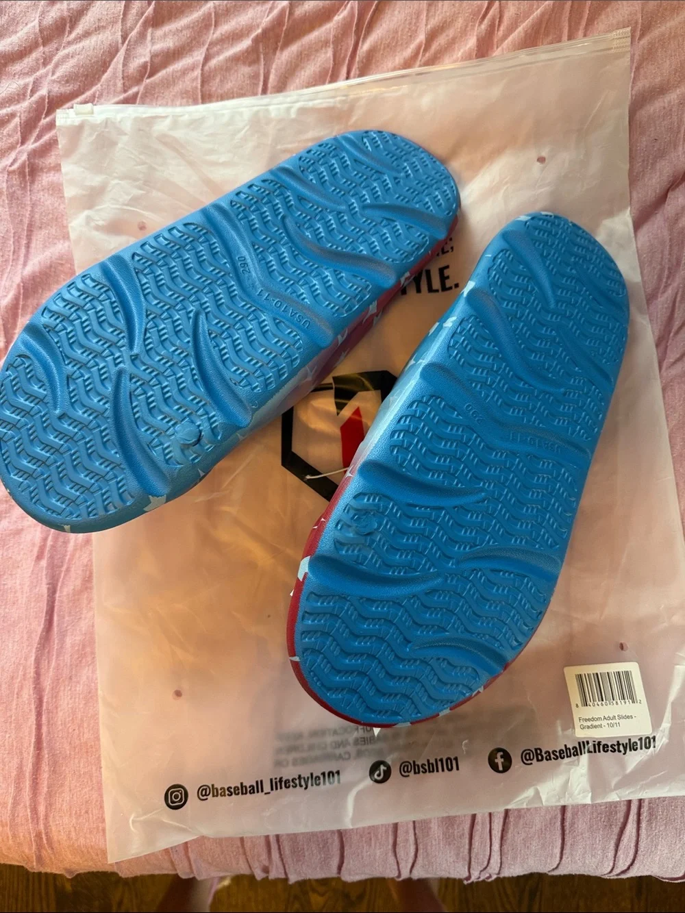 Baseball Lifestyle 101 - men’s slides size 10/11 NWT